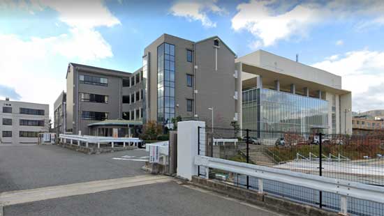向陽台高等学校の写真