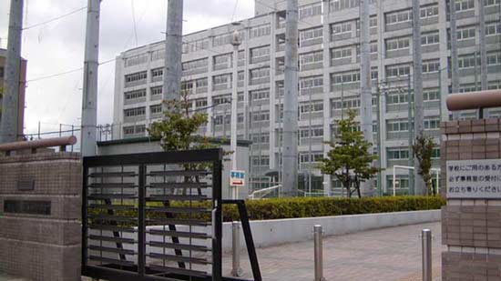 桃谷高等学校の写真