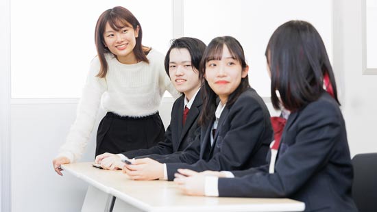 ルネサンス高等学校の写真