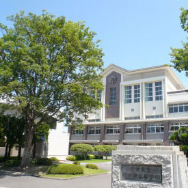 愛媛県立松山東高等学校の写真